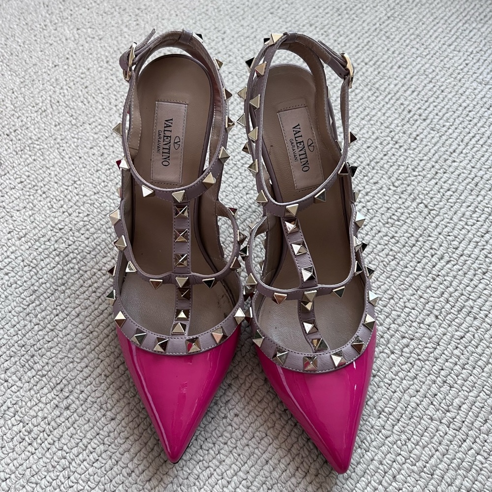 Valentino Garavani Rockstud heels